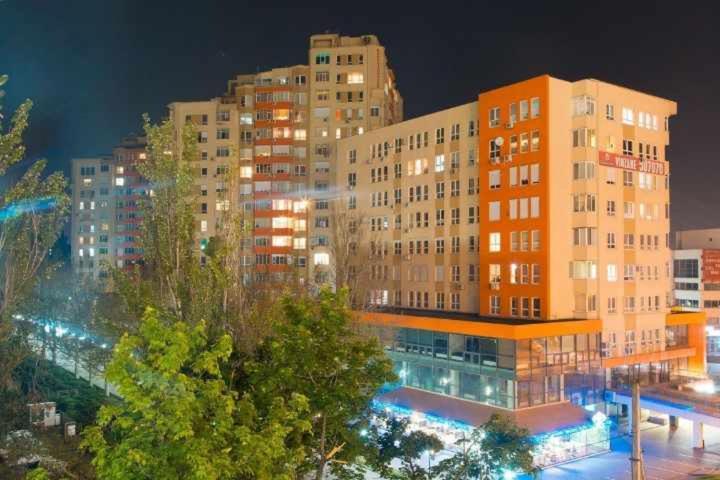 Красивая Квартира На Берегу Озера. Chisinau Bagian luar foto